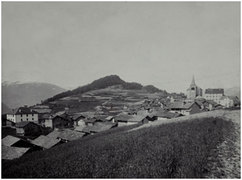 Lens vu depuis une des collines morainiques à l'est du village